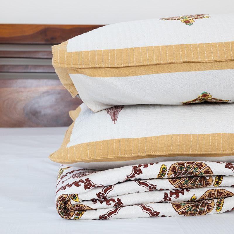 Buy Aaheli Blockprinted Razai Razai from Vaaree